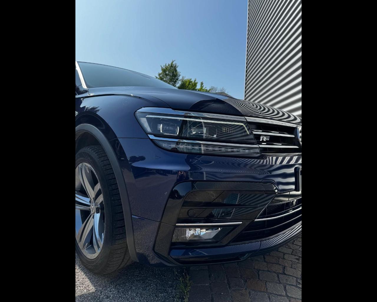 VOLKSWAGEN TIGUAN 2.0TDI DSG 4MOTION R-LINE