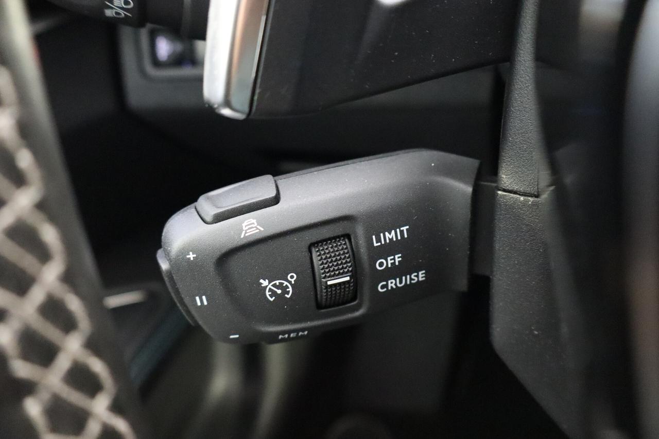 Peugeot 5008 1.5 BLUEHDI 130 CV 7 POSTI ALLURE PACK EAT8 CATENA 8 mm