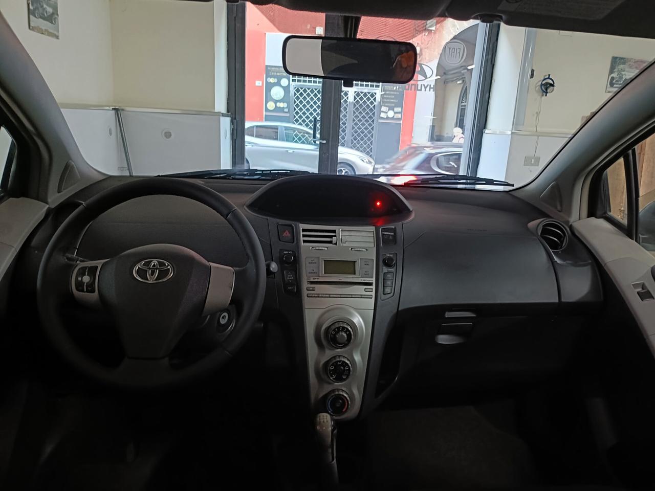 Toyota Yaris 1.0 Benzina
