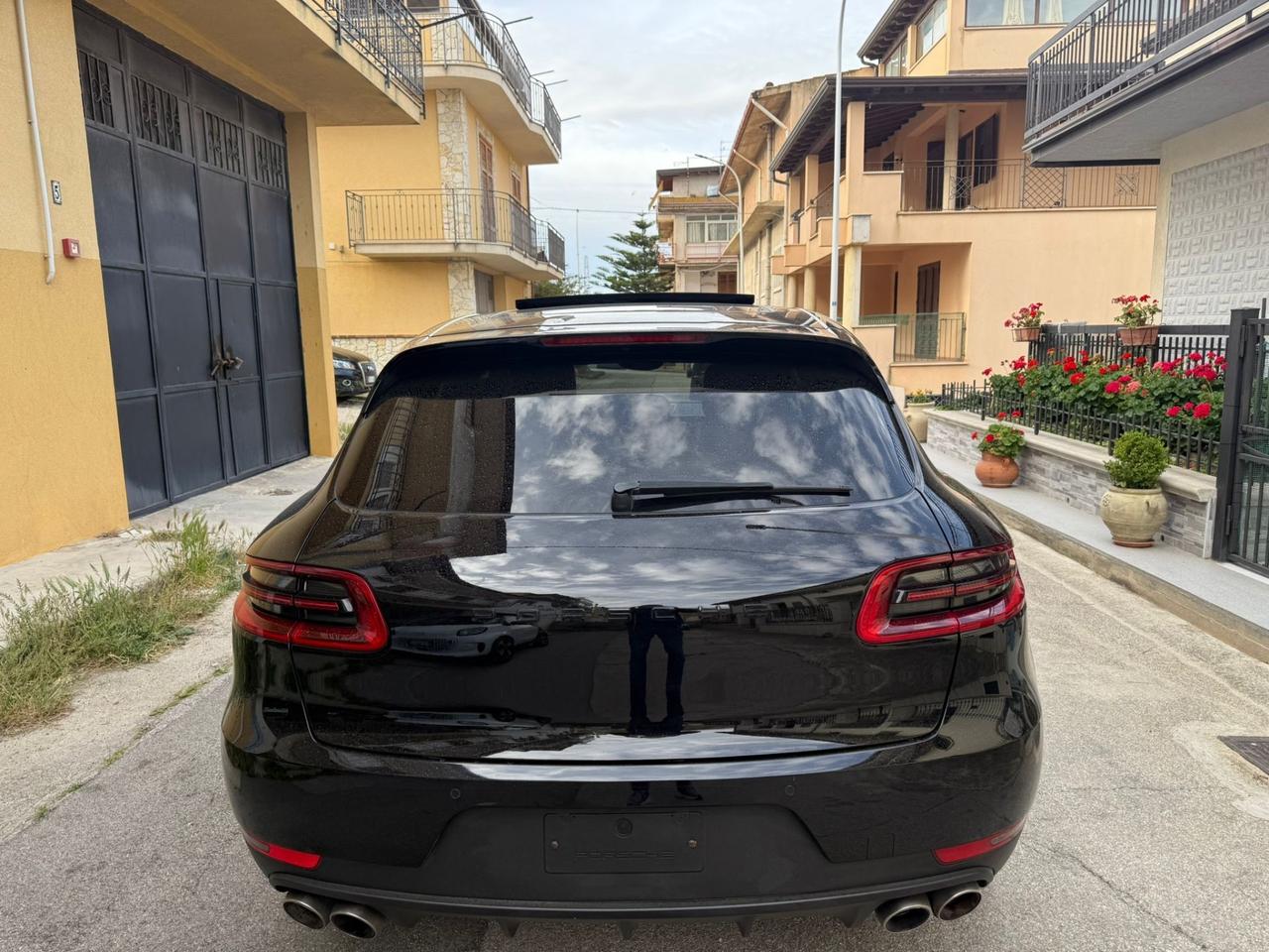 Porsche Macan 3.0 S Diesel con gancio traino