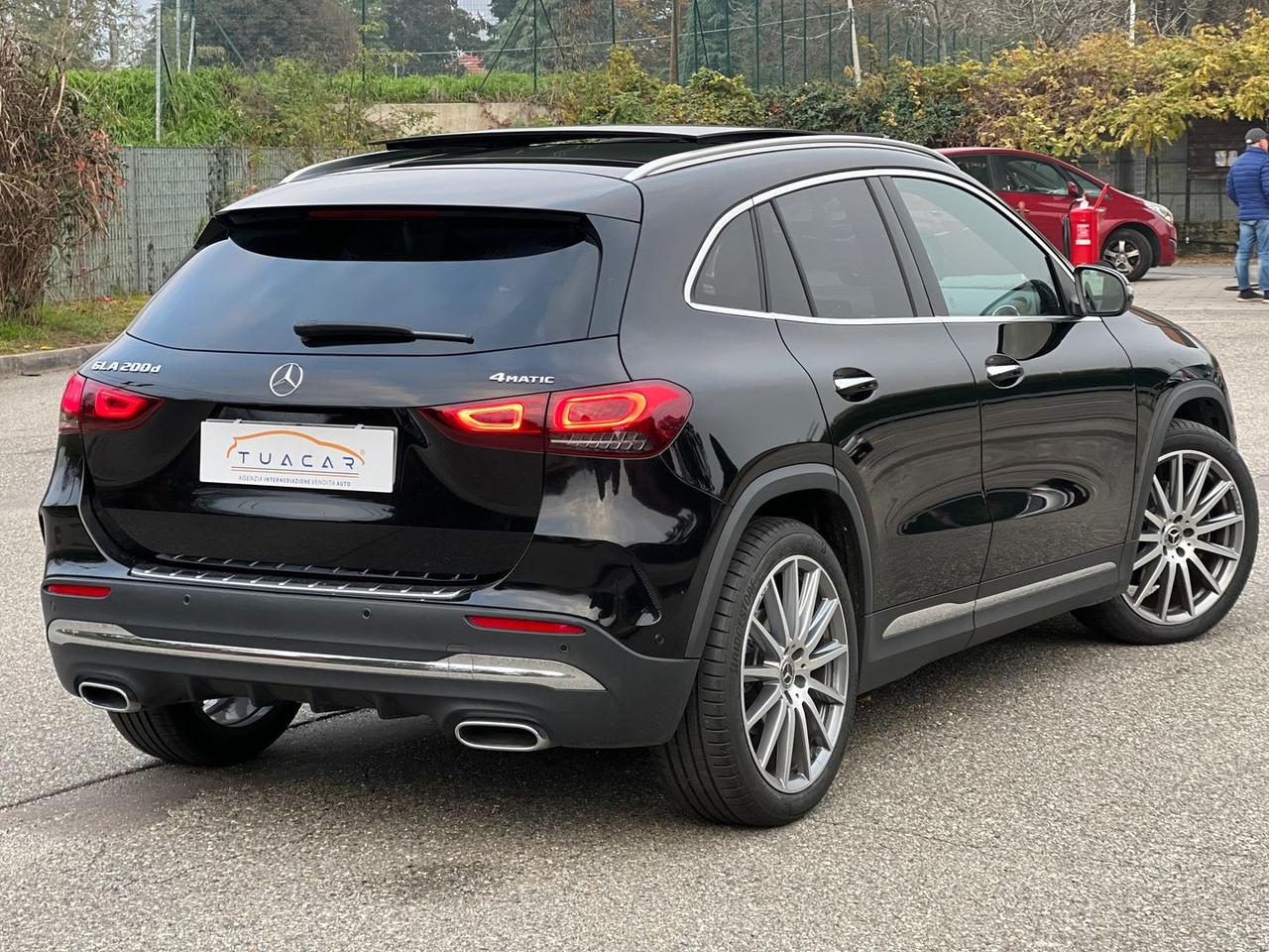 Mercedes-Benz GLA 200 Premium GLA 200 D *TETTO APRIBILE* 4MATIC