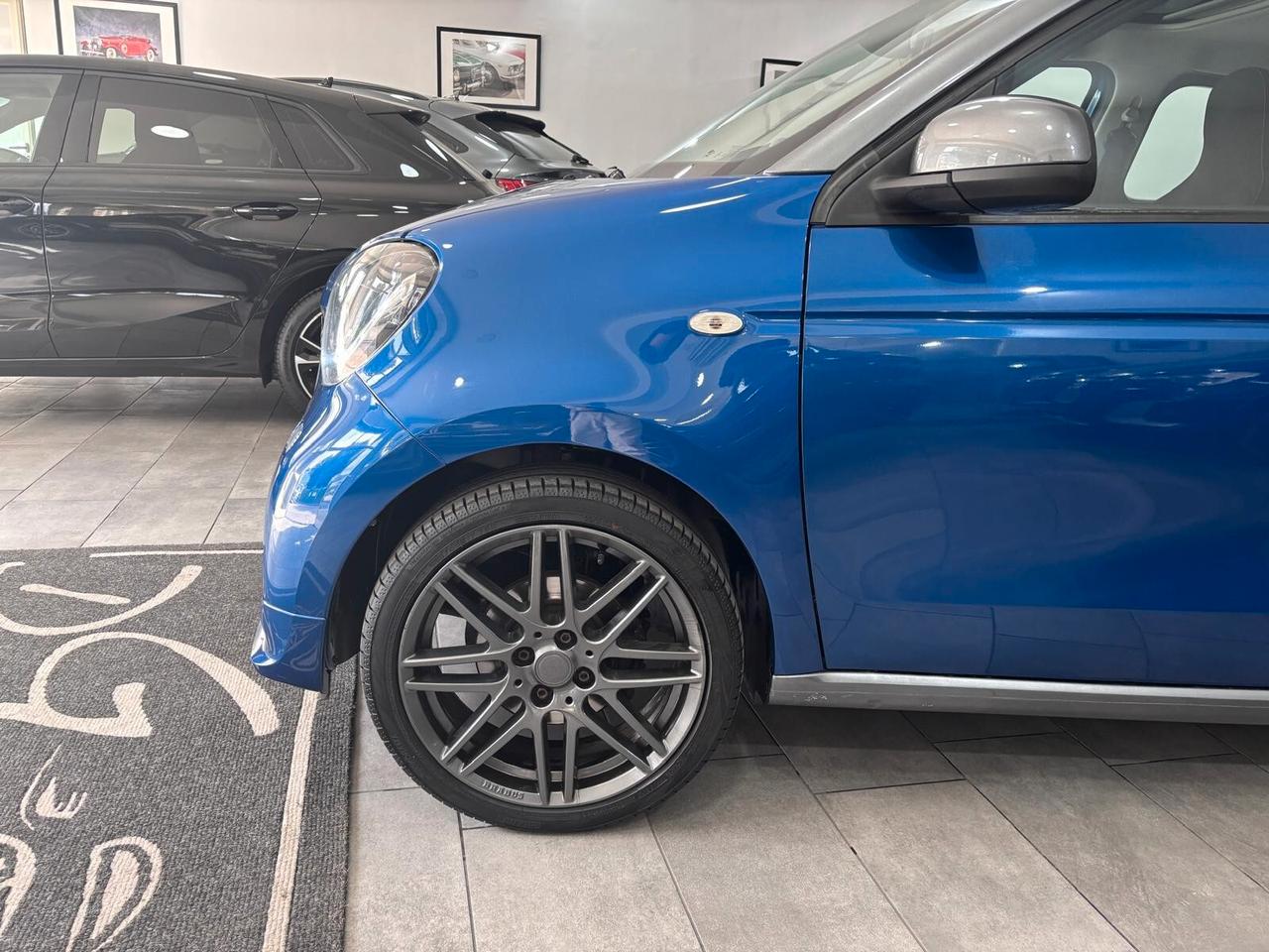 SMART FORFOUR 0.9 TWINAMIC TURBO BRABUS