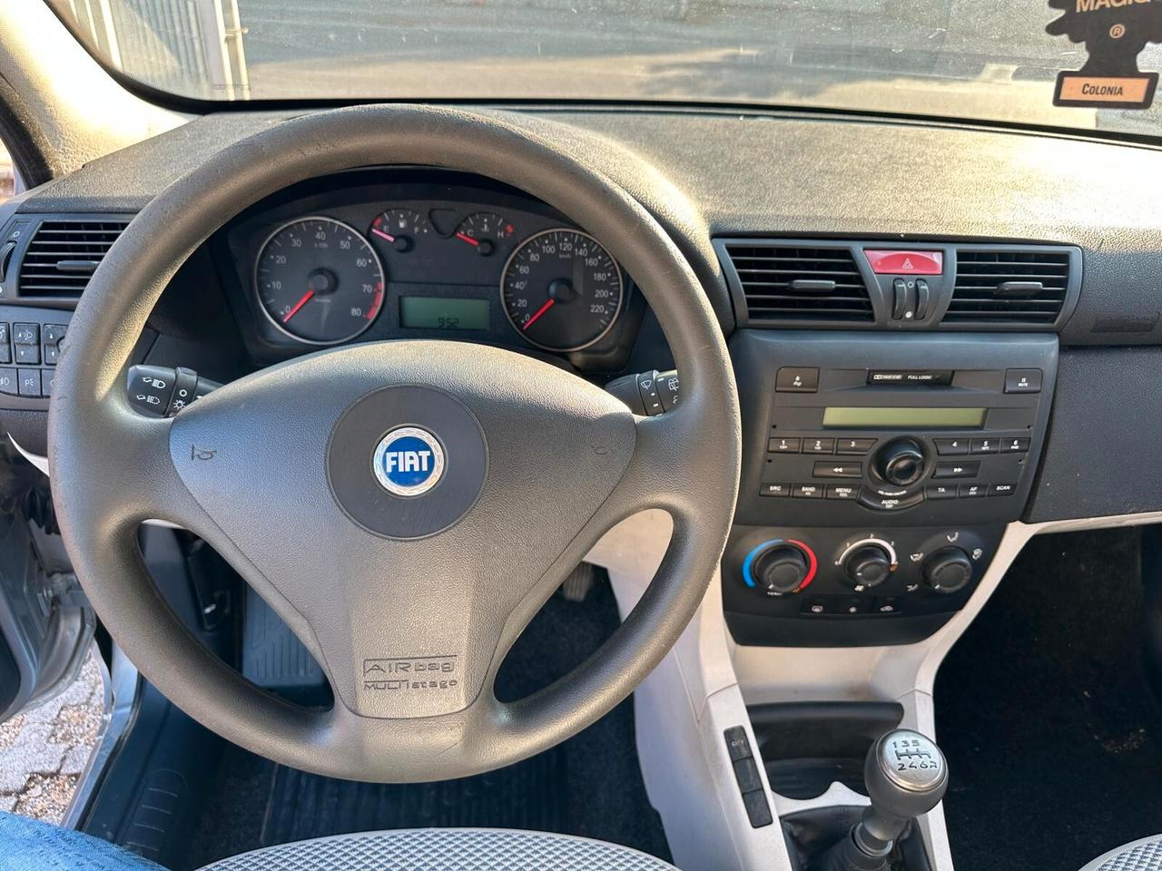 Fiat Stilo 1.4i 16V 5 porte Active-09/2004