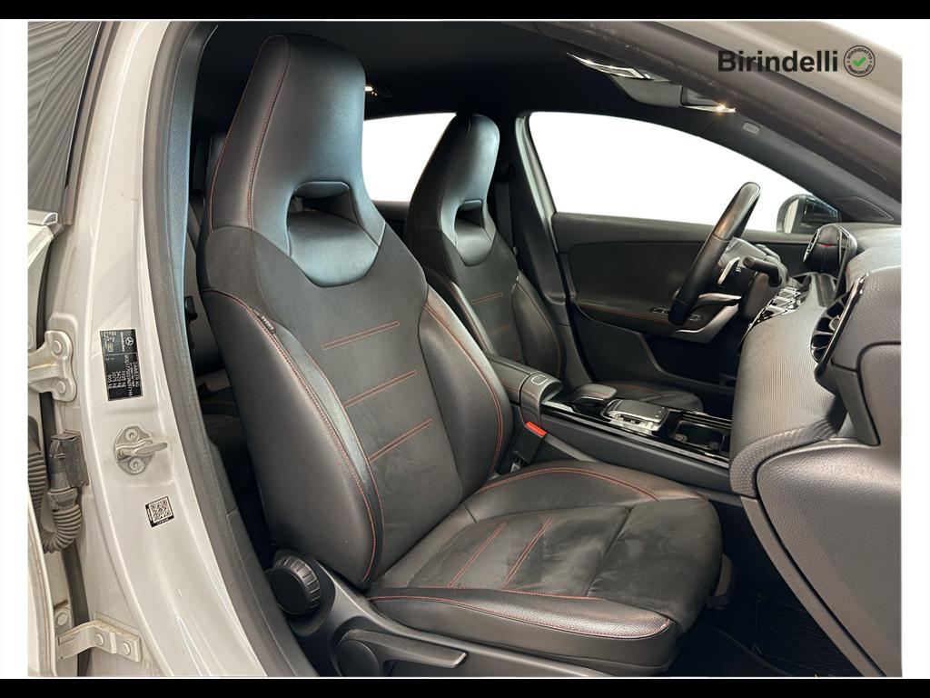 Mercedes-Benz Classe A (W177) - A 180 d Automatic Premium