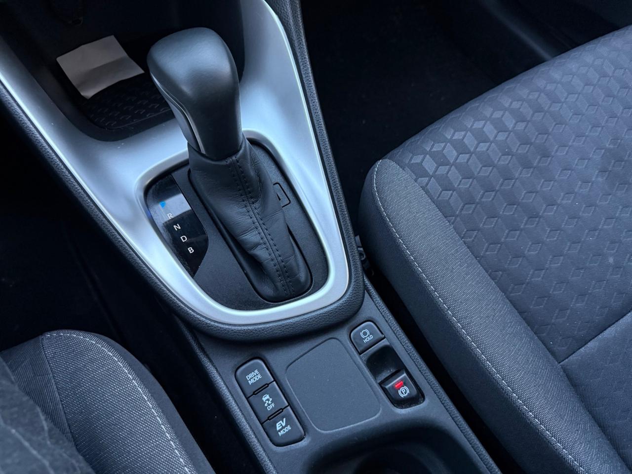 Toyota Yaris 1.5 Hybrid 5P. EURO 6D 2022 NEOPATENTATI