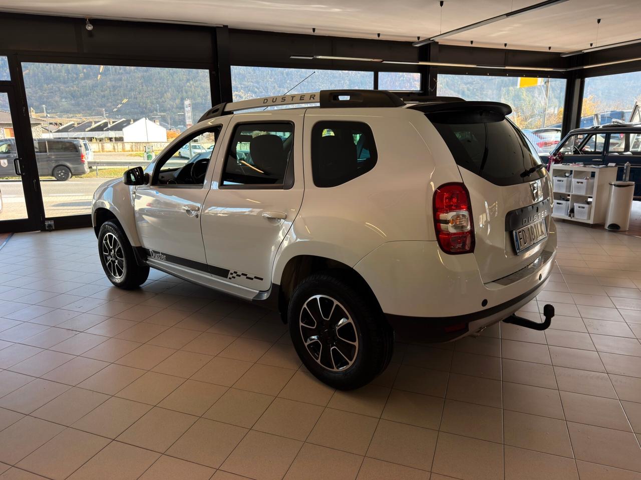 DACIA DUSTER 1.5cc 110CV 4x2 GANCIO TRAINO