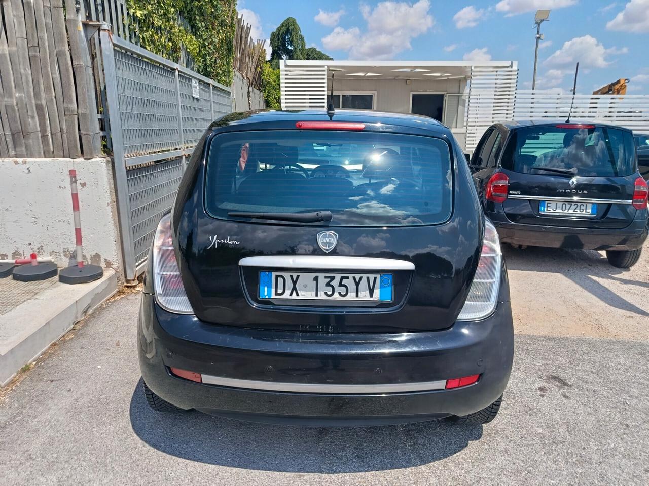 Lancia Ypsilon 1.4 Platino Ecochic GPL