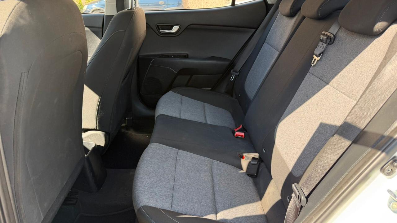 Kia Stonic 1.2 DPI ECO GPL Urban