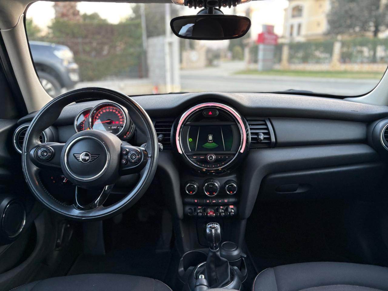 Mini 1.5 Cooper D 5 porte