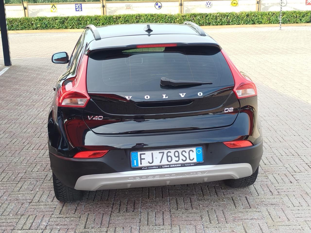 Volvo V40 Cross Country D2 136.000 KM