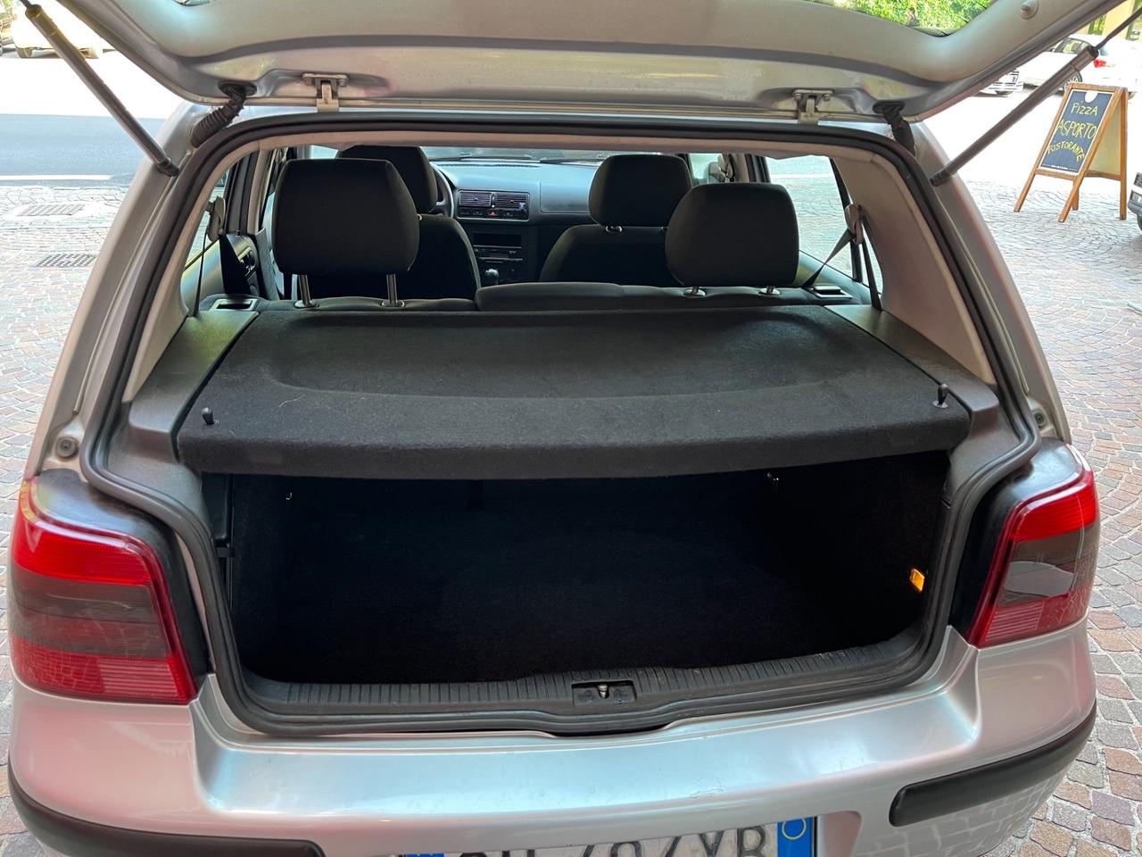 Volkswagen Golf 1.9 TDI/101 CV