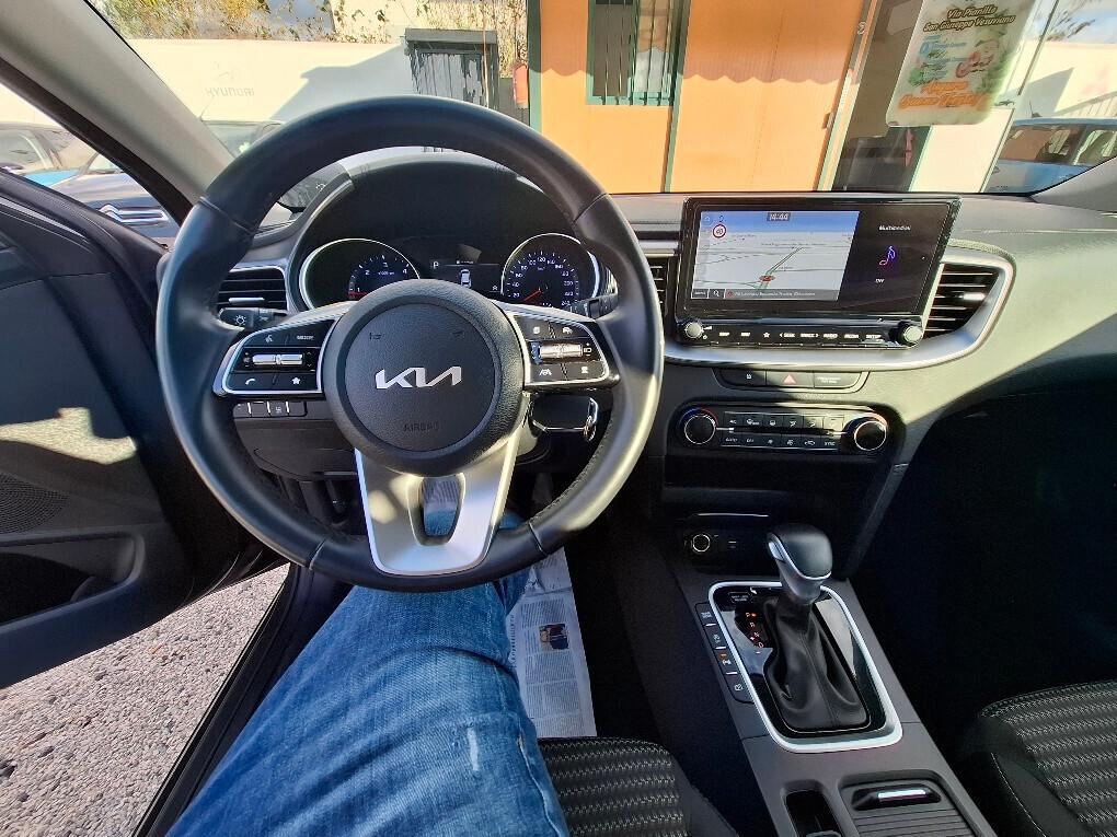 Kia Ceed 1.6 CRDi 136 CV MHEV DCT SW Business