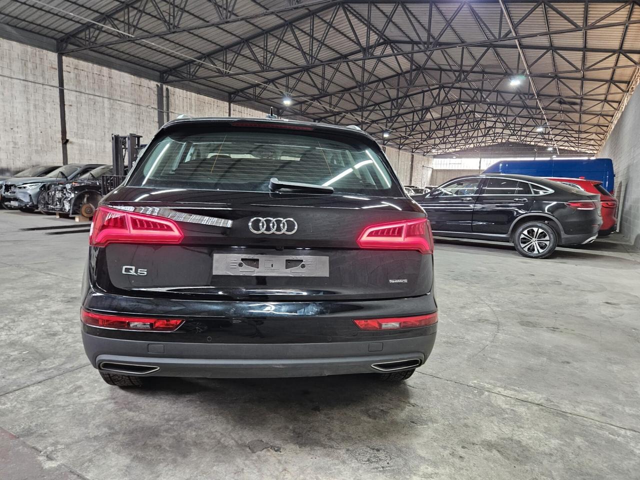 Audi Q5 50 2.0 tfsi e Business quattro 299cv s-tronic