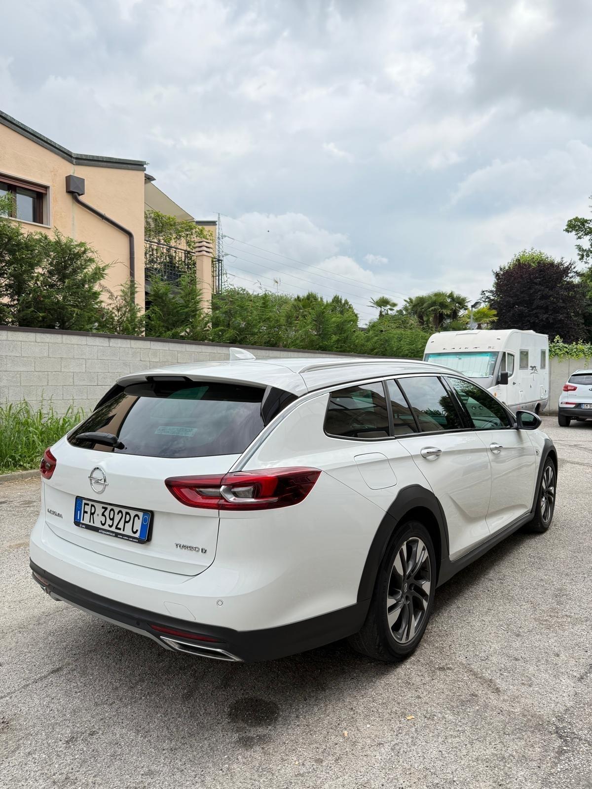 Opel Insignia 2.0 CDTI S&S aut. Country Tourer