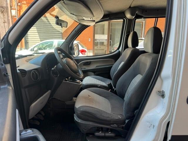 Fiat Doblo 1.9 MJT Combi 5 posti N1