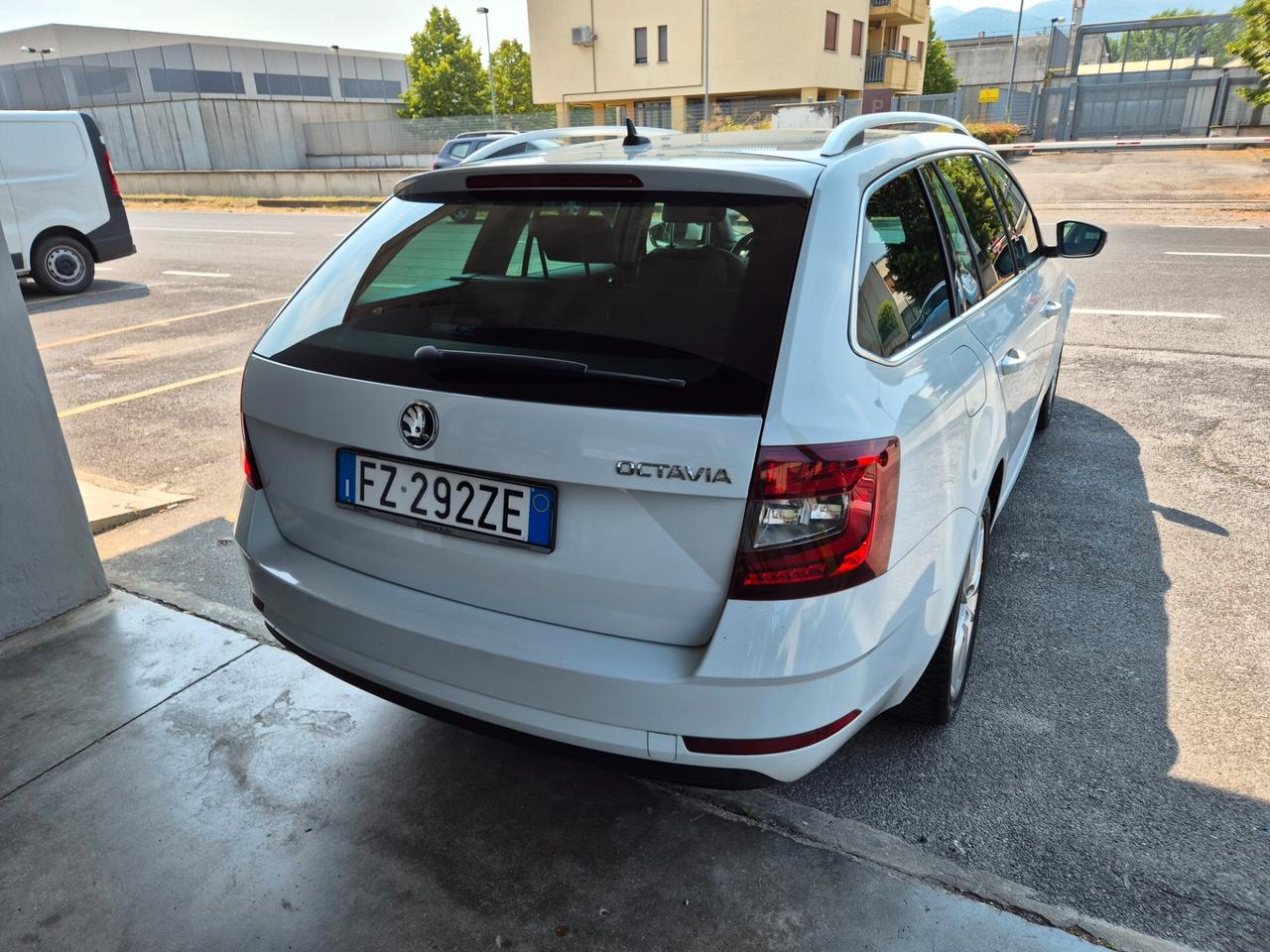 Skoda Octavia 1.5 DSG Wagon Style G-Tec