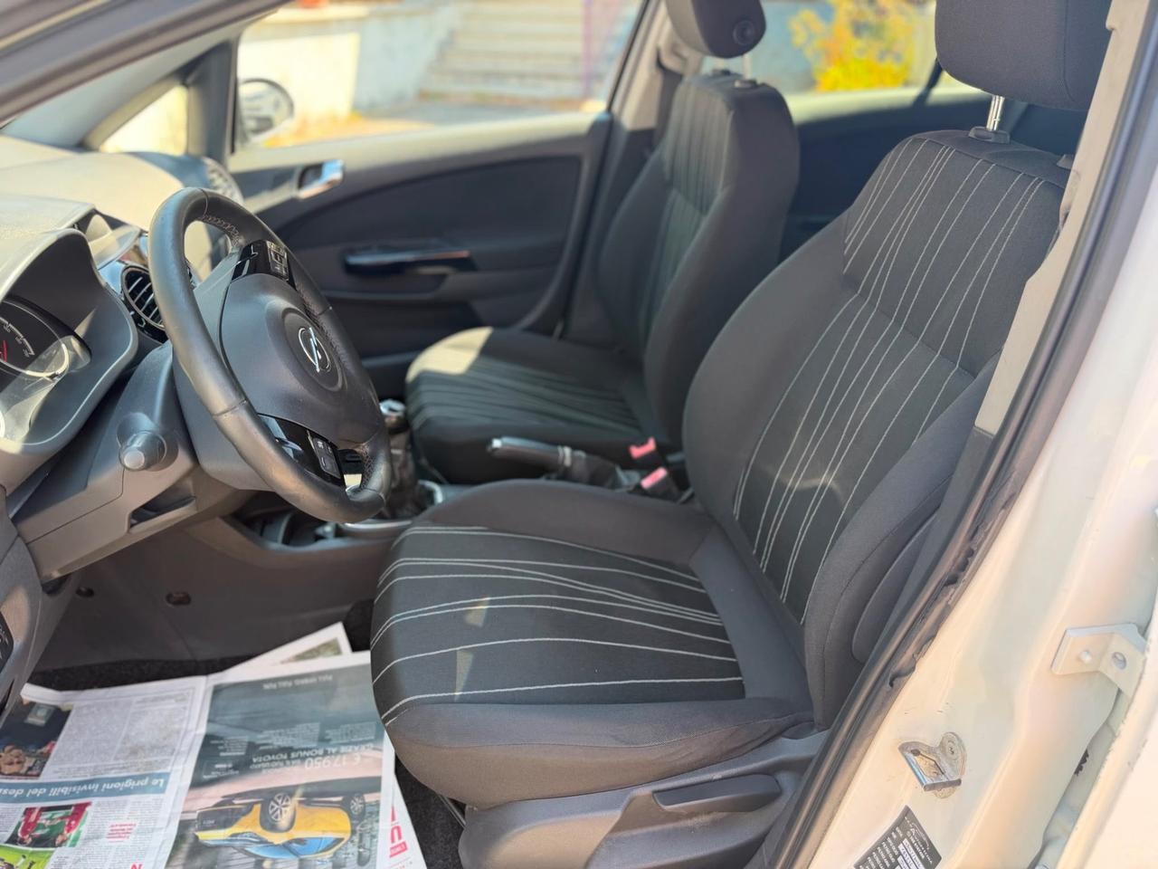 Opel Corsa 1.2 5 porte Club