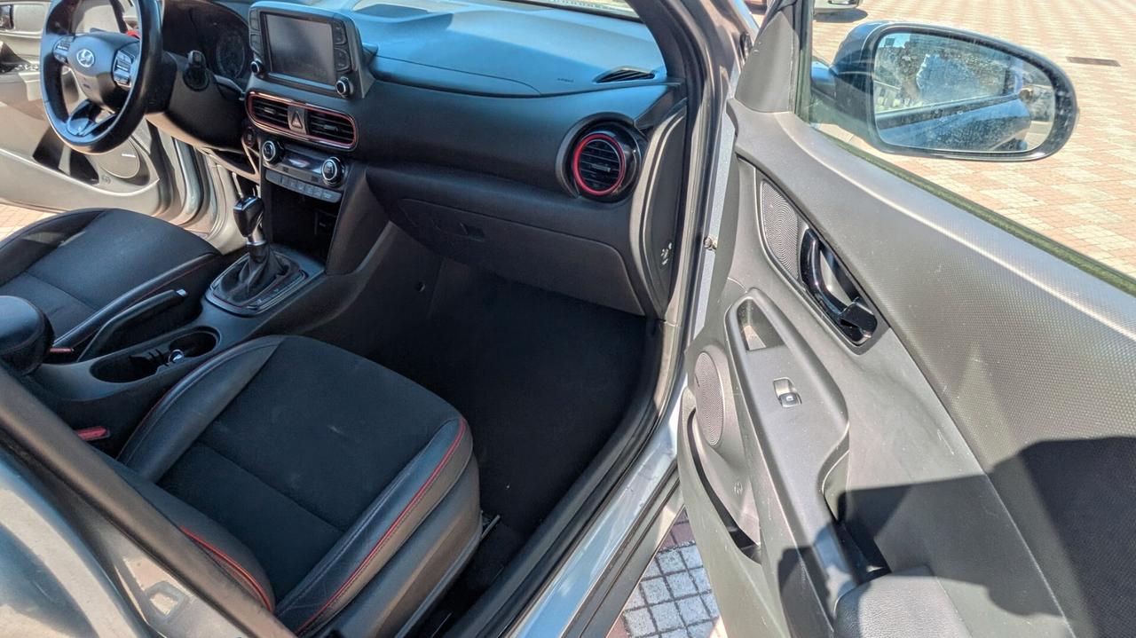 Hyundai Kona 1.0 T-GDI Xpossible