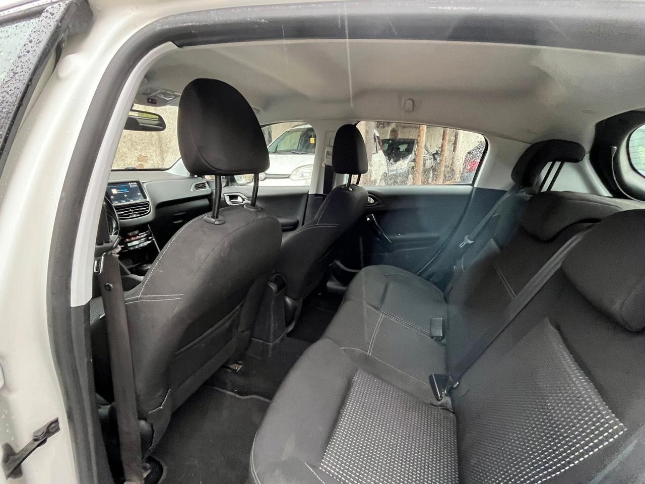 Peugeot 208 PureTech 82 5 porte Allure