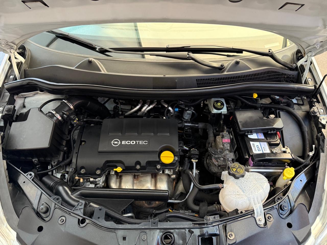 Opel Corsa 1.2 85CV 5 porte GPL-TECH Edition