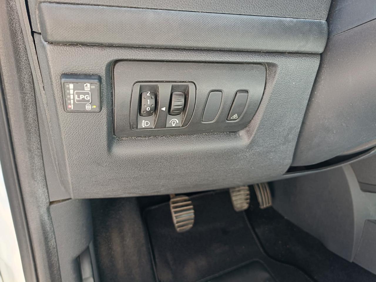 Renault Clio 1.2 16V 5 porte GPL Yahoo!