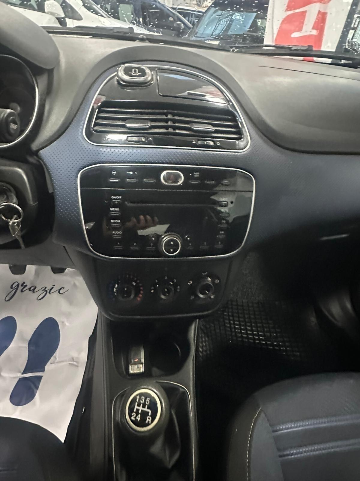 Fiat Punto Evo 1.4 3 porte Dynamic GPL 78CV Ok Neopatentati