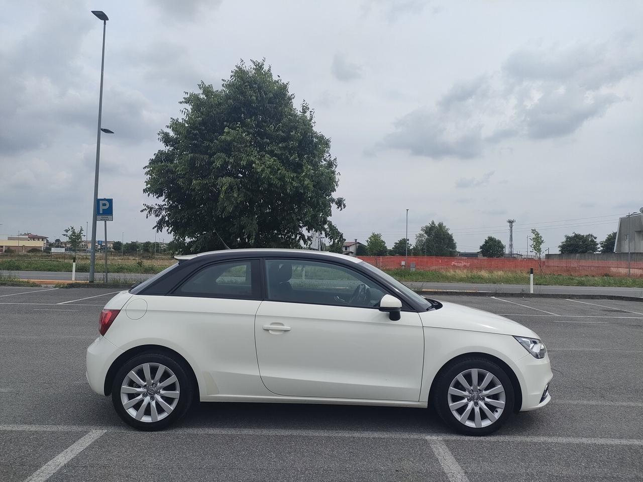 AUDI A1 1.6 tdi Attraction c/clima 90cv