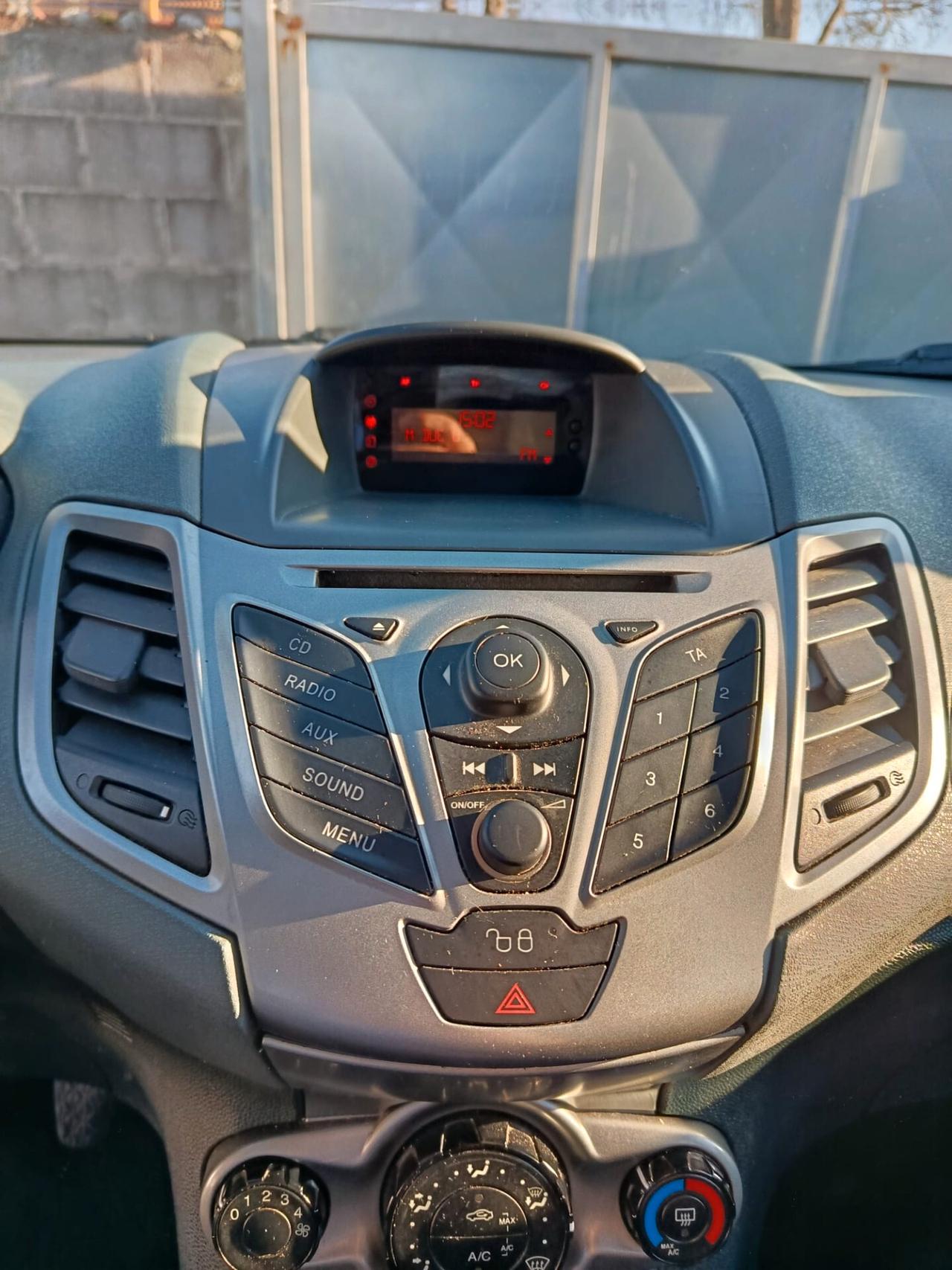 Ford Fiesta 1.2 82CV 3 porte Titanium