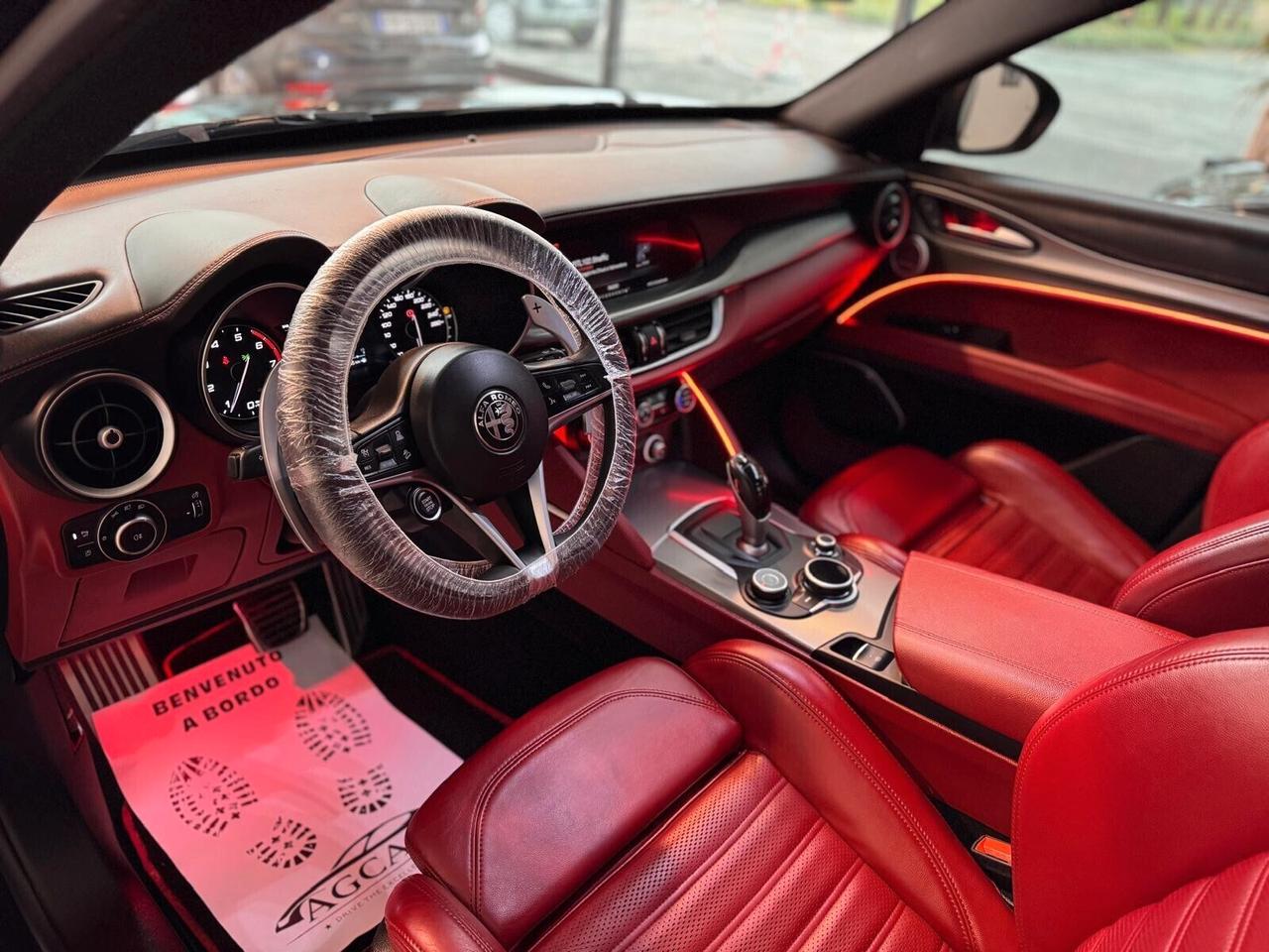Alfa Romeo Stelvio 2.0 Turbo 280 CV AT8 Q4 VELOCE