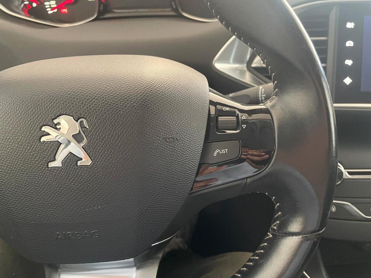 Peugeot 308 BlueHDi 120 S&S EAT6 SW Allure