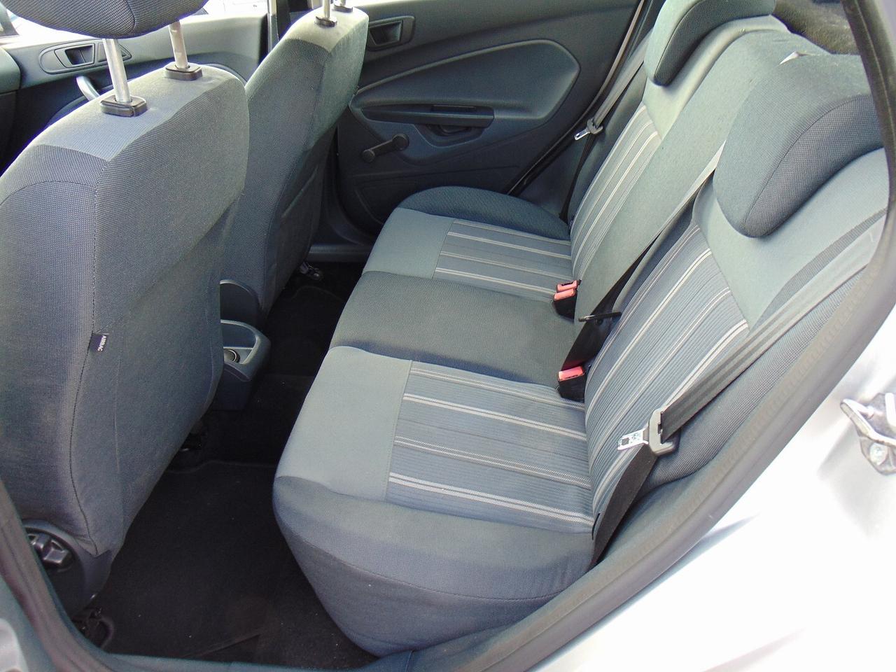 ford fiesta 1.4 disel del 2010