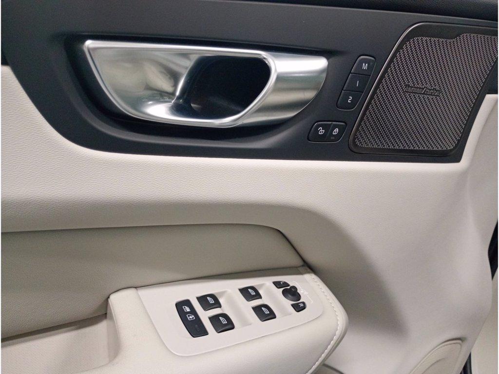 VOLVO XC60 2.0 t6 recharge phev obc 6,4kW Ultimate Dark awd auto del 2024