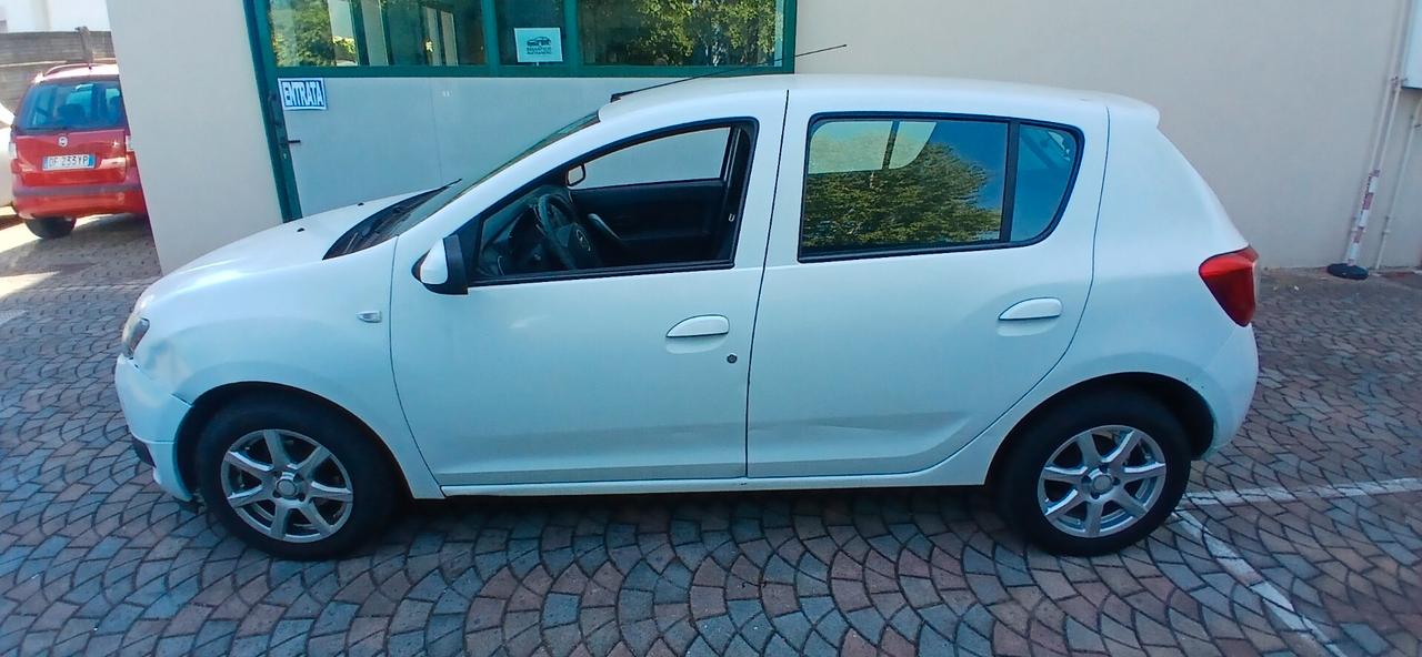 Dacia Nuova Sandero 1.2 GPL neopatentati