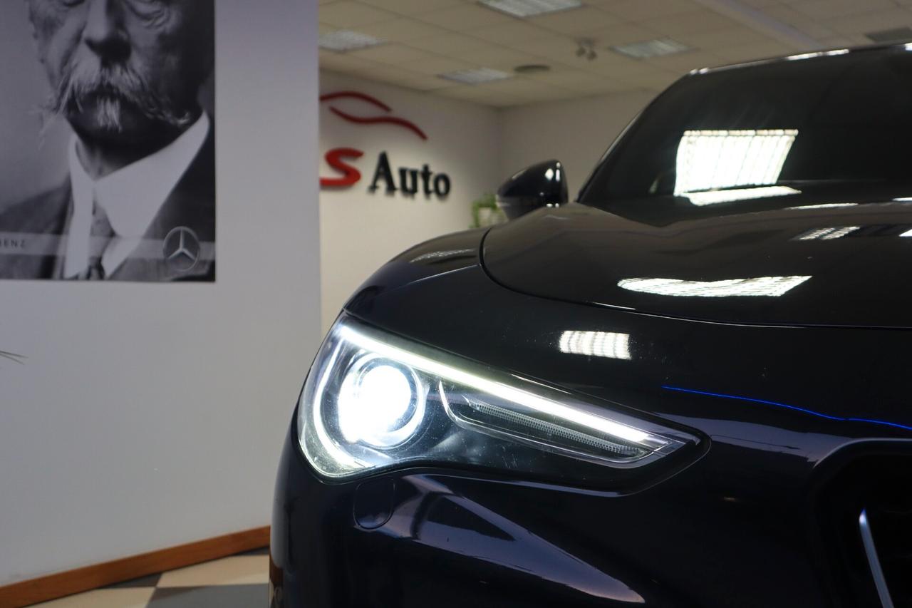 Alfa Romeo Stelvio 2.2 Turbodiesel 210 CV AT8 Q4 Super
