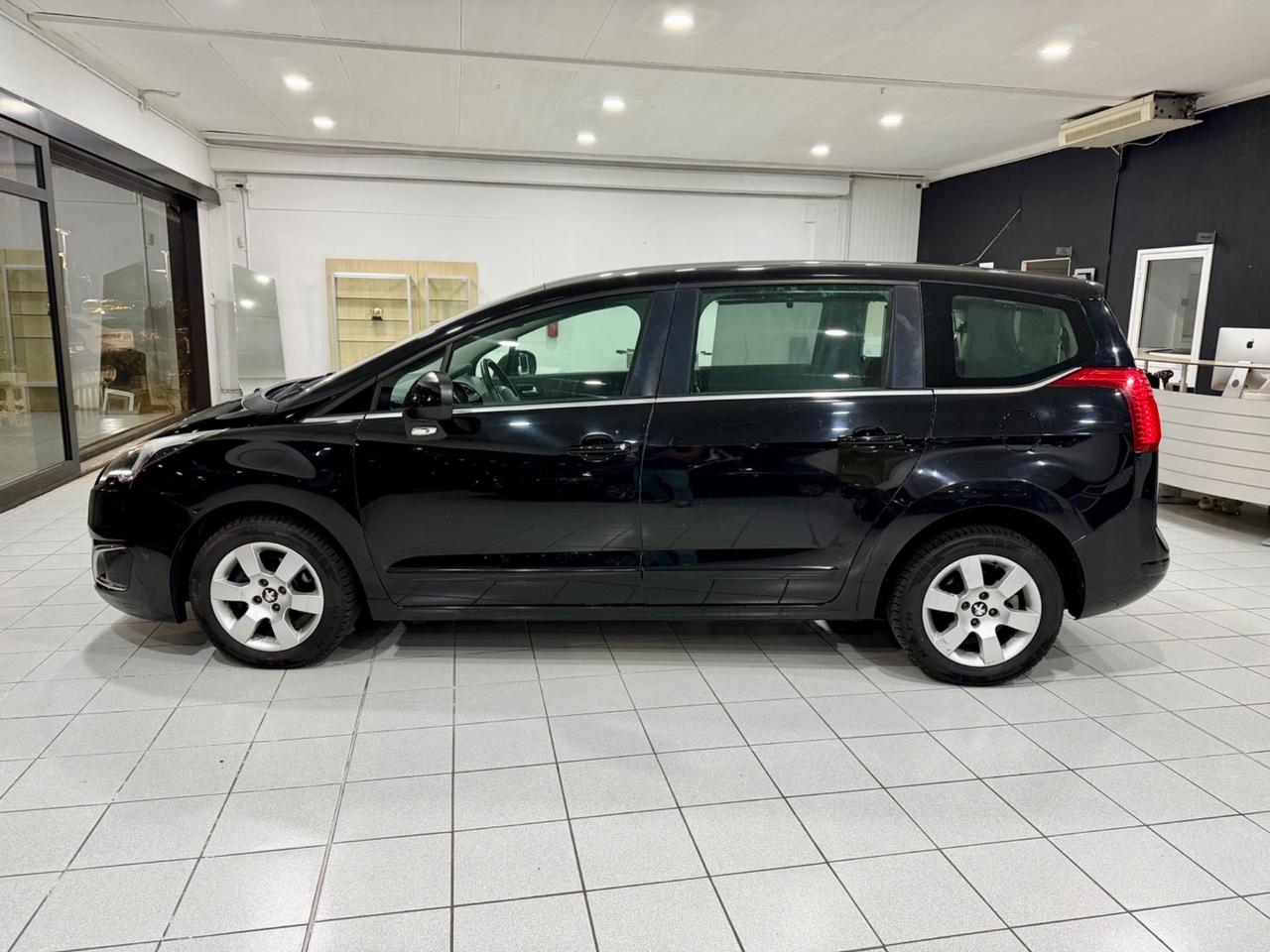 Peugeot 5008 BlueHDi 120 S&S Business