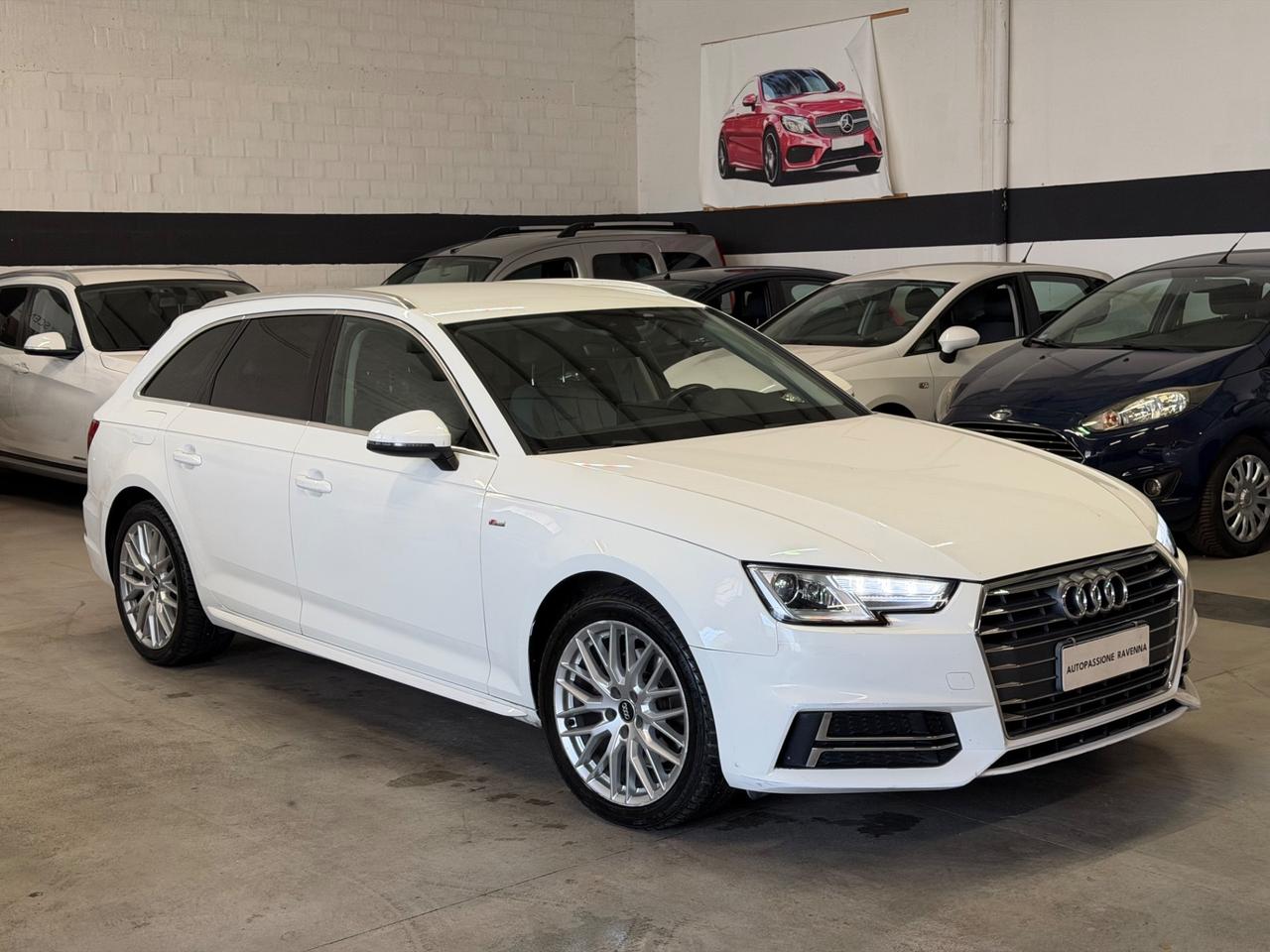 Audi A4 Avant 2.0 TDI 150 CV S LINE
