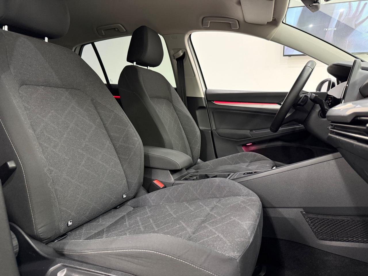 Volkswagen Golf 1.0 eTSI DSG *IQLight*Luciambient