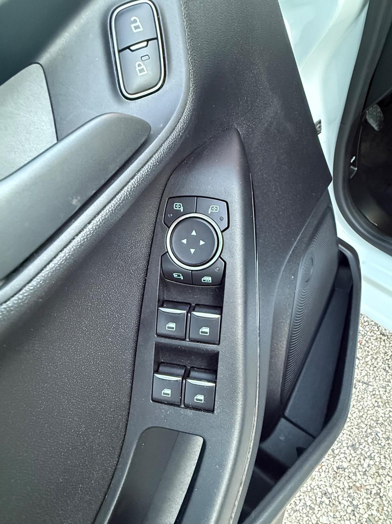 Ford Fiesta 1.5 DIESEL EcoBlue 5 porte Connect iva esposta NEO PATENTATI
