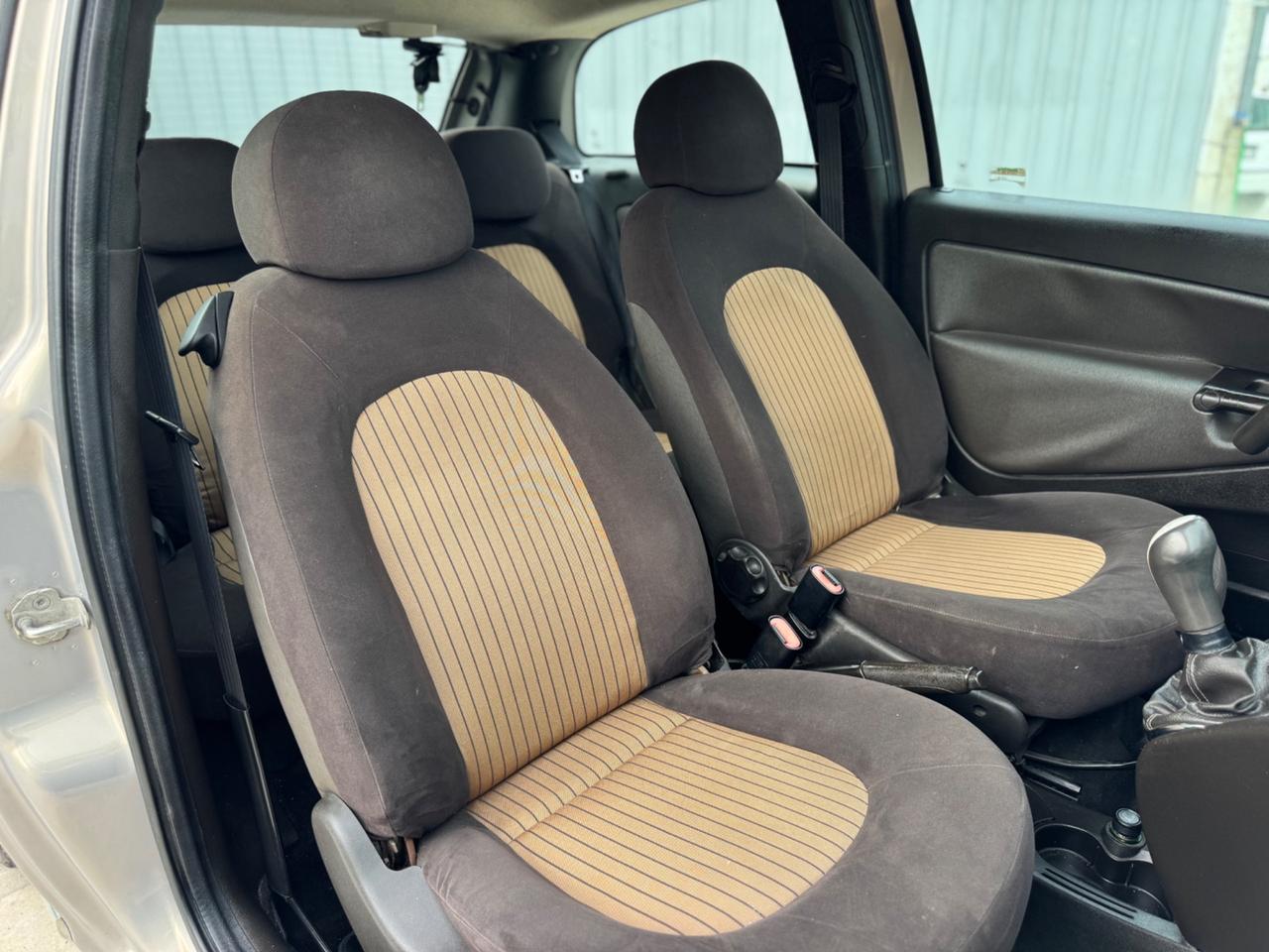 Lancia Ypsilon 1.3 MJT 90 CV ORO