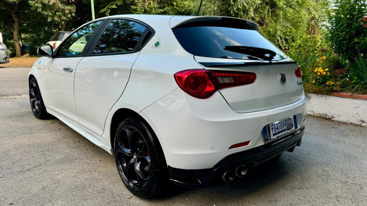 Alfa Romeo Giulietta 1750 TBi Quadrifoglio Verde