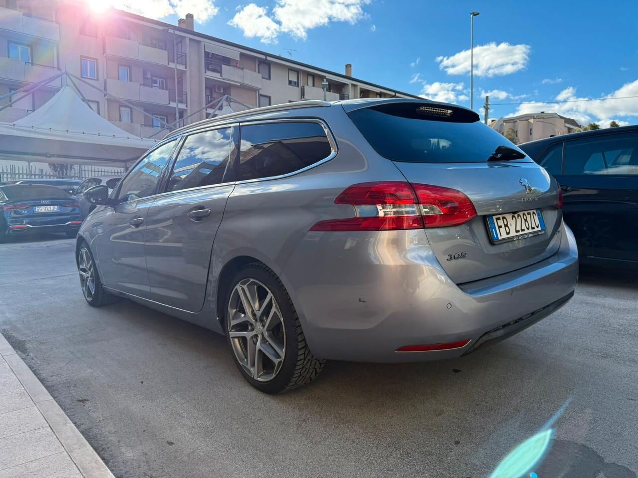 Peugeot 308 BlueHDi 150 S&S SW Allure