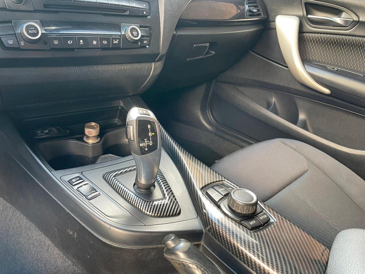 Bmw 116 116d 5p. Unique