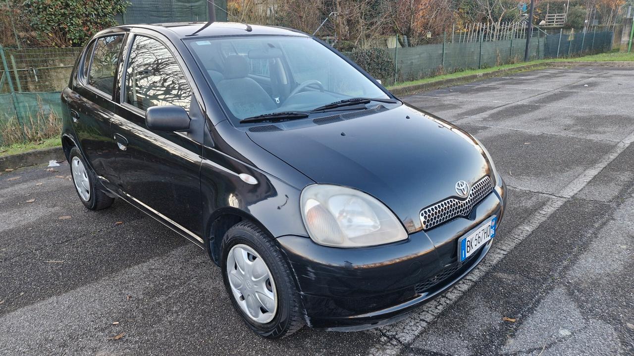 Toyota Yaris Sol *Neopatentati *