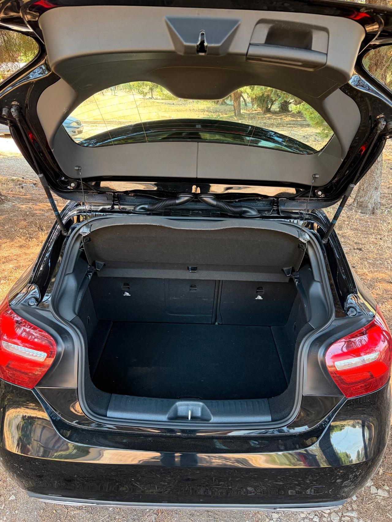 Mercedes-benz A 180 d Automatic Premium