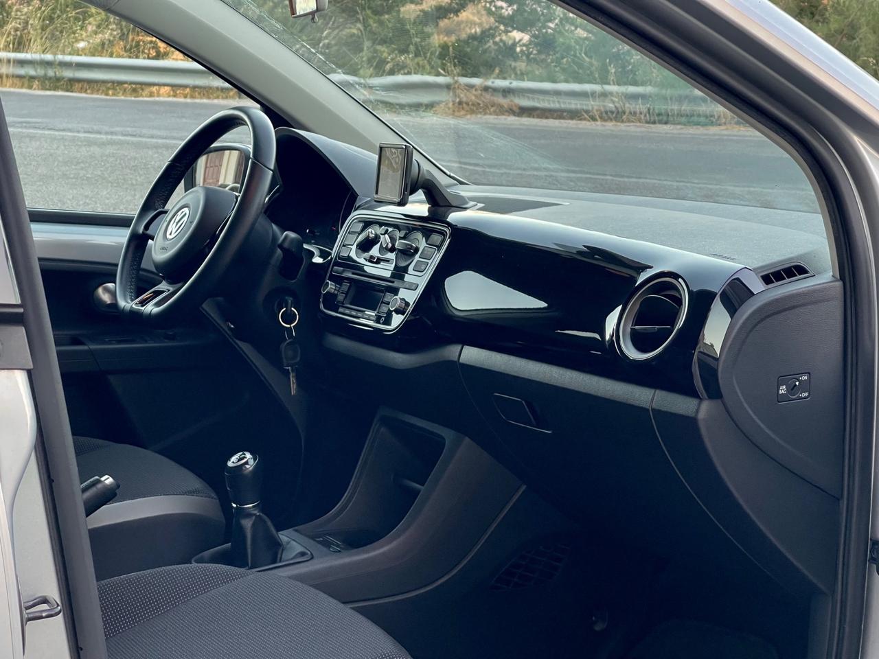 Volkswagen up! 1.0 75 CV 5p. high