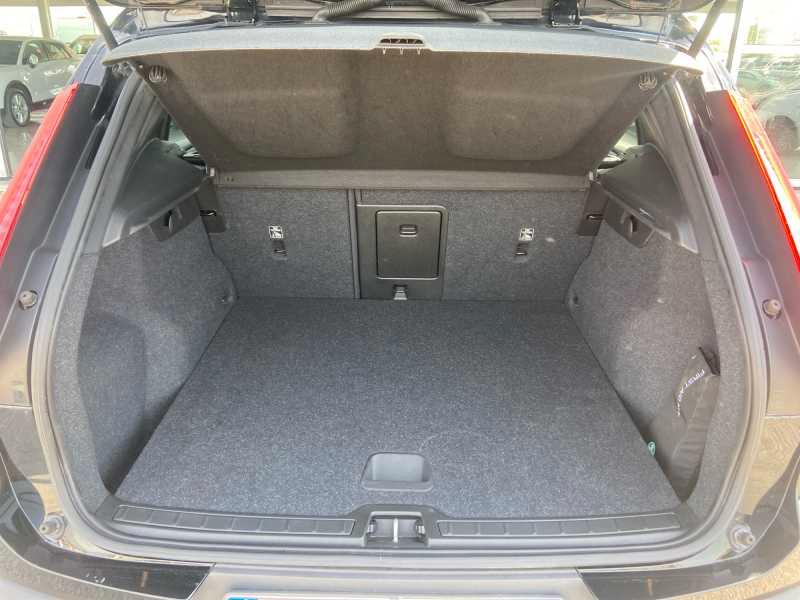 VOLVO XC40 1.5 t3 Momentum 156cv manuale