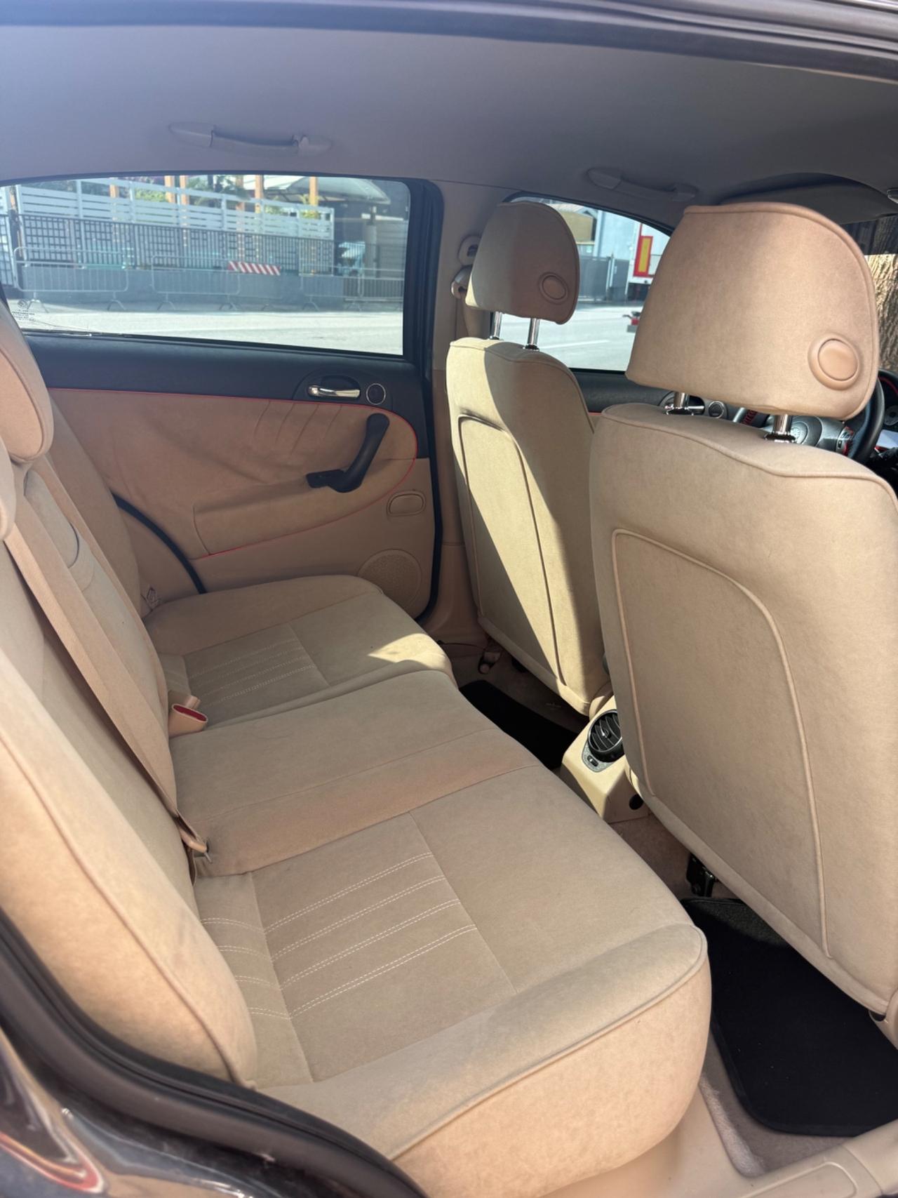 Alfa Romeo 147 1.9 JTD (120) 5 porte Distinctive