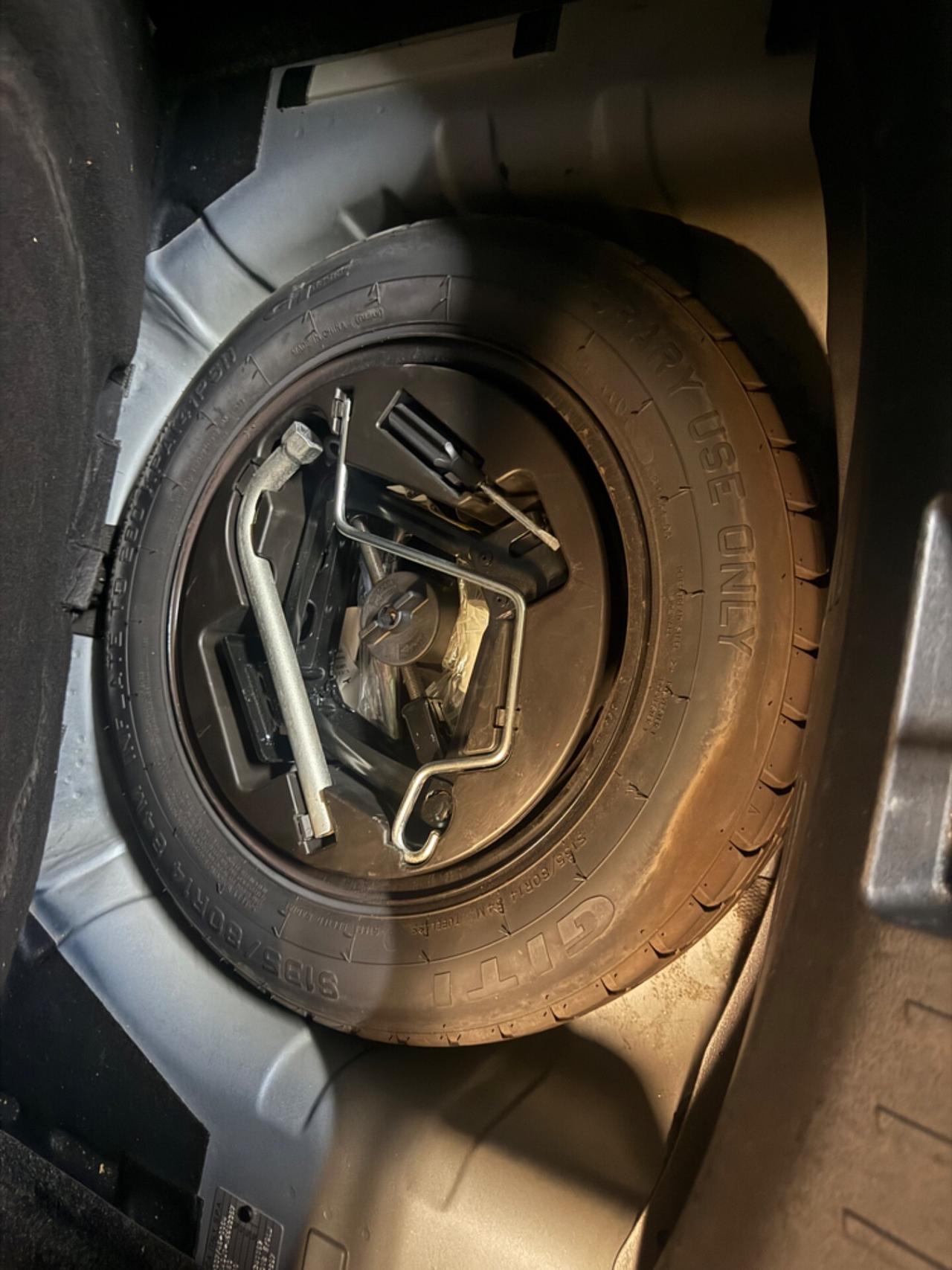 Lancia Ypsilon 1.0 FireFly 5 porte S&S Hybrid Ecochic A. Ferretti