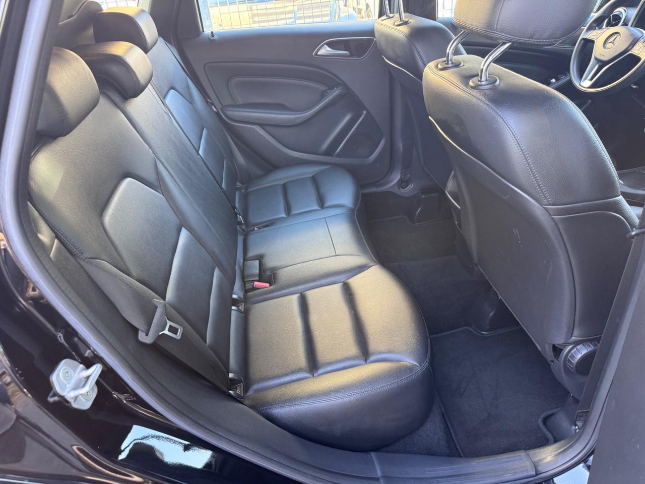 Mercedes-benz B 180 CDI NEOPATEN GARANZIA 12 M