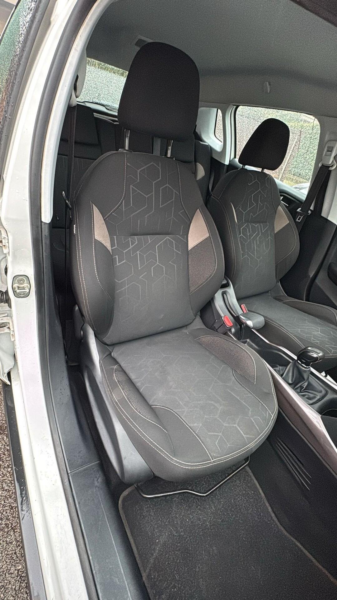 Peugeot 2008 NEOPATENTATI / METANO